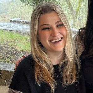 Meet your Posher, Carla